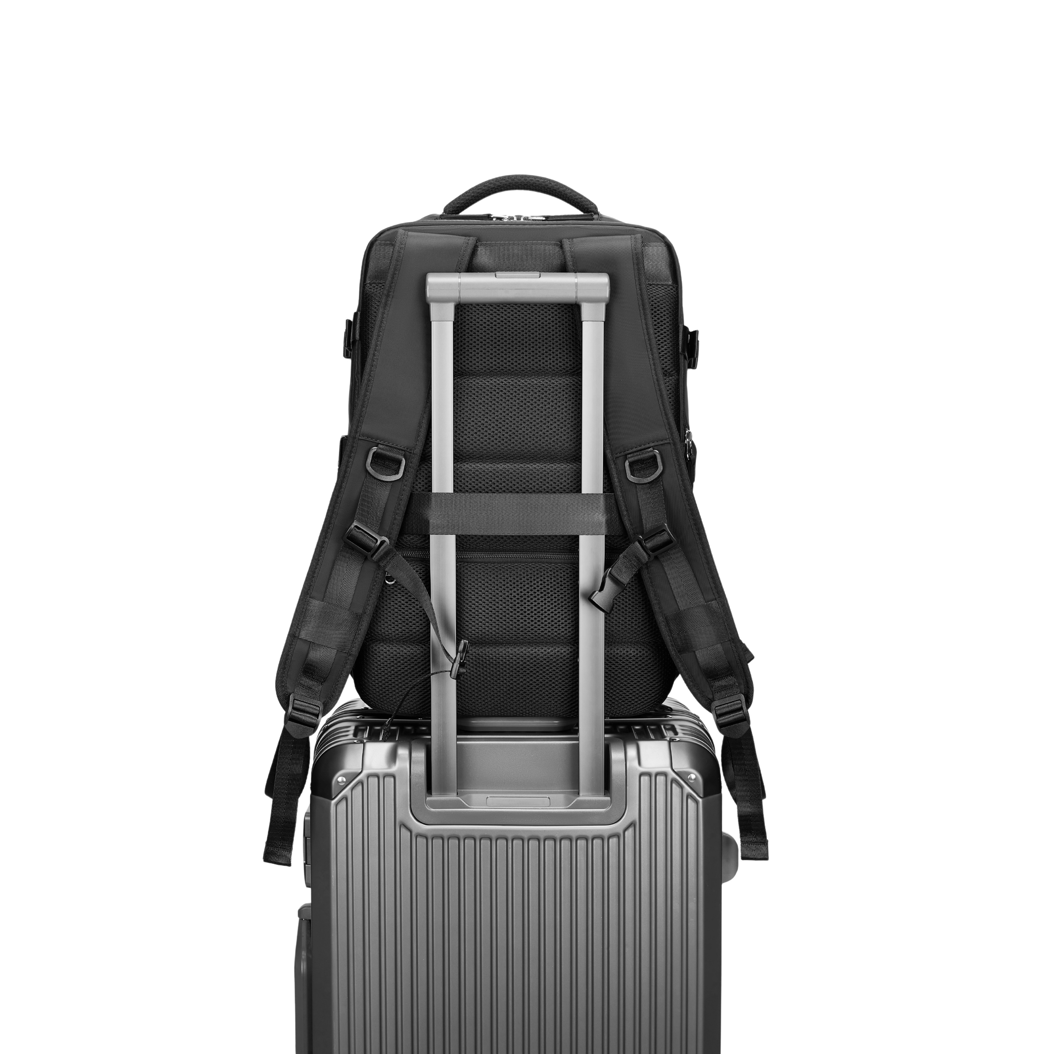 Mochila Xclusive Royal Backpack Negra expandible por atrás arriba de una maleta